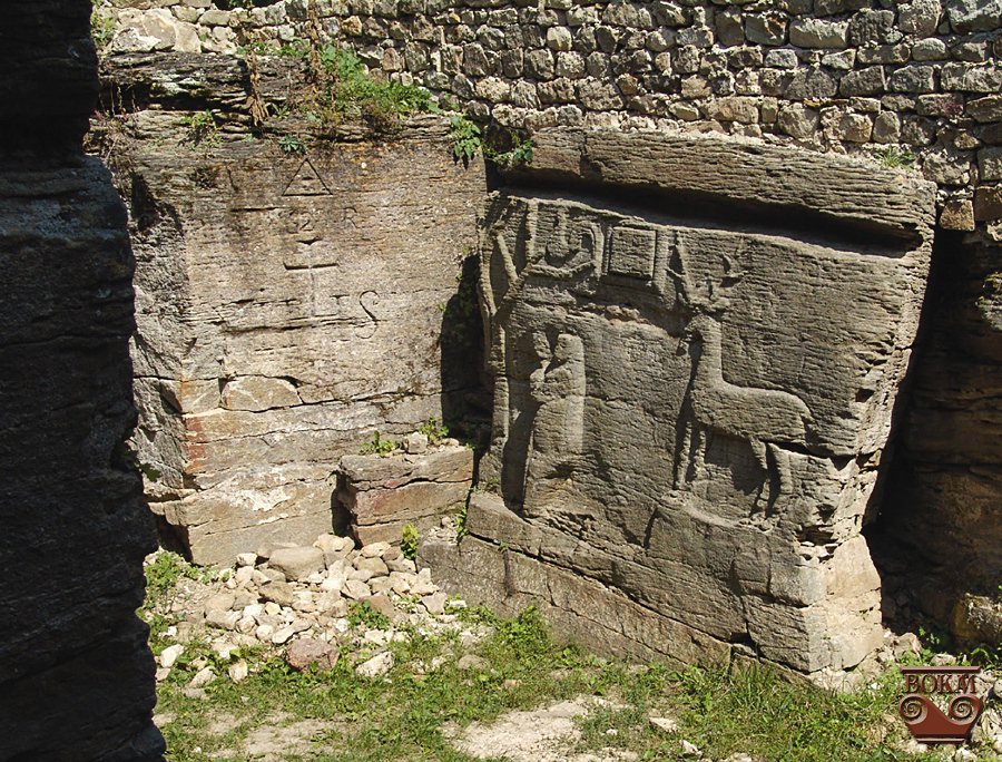 Скельний храм